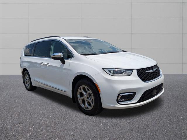 2023 Chrysler Pacifica Limited AWD