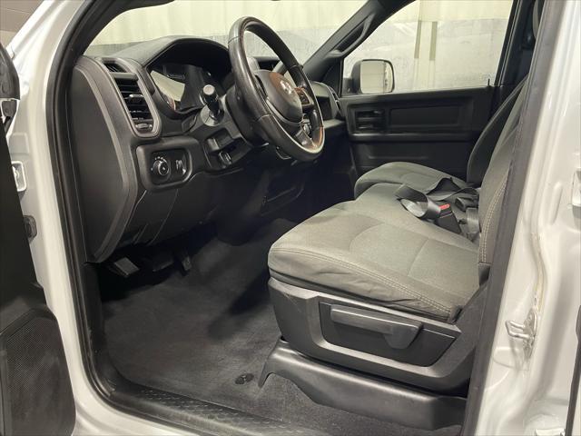 2022 RAM 3500 Tradesman Crew Cab 4x4 64 Box