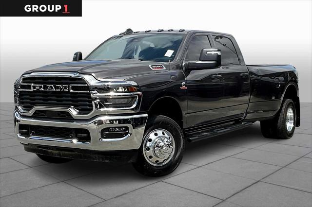 2025 RAM Ram 3500 RAM 3500 TRADESMAN CREW CAB 4X4 8 BOX