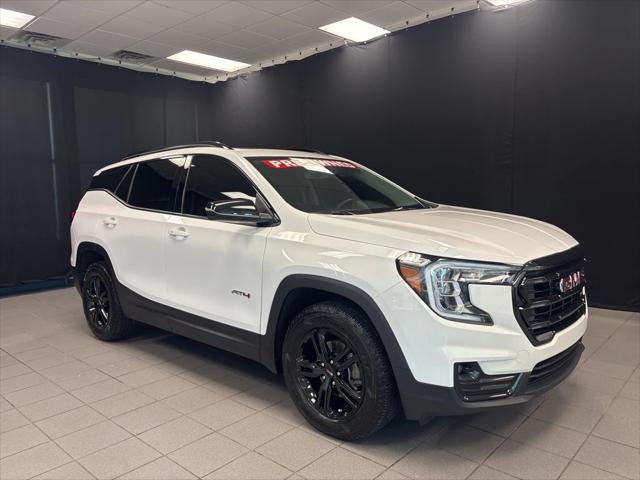 2024 GMC Terrain AWD AT4