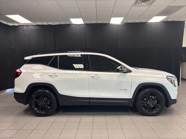 2024 GMC Terrain AWD AT4