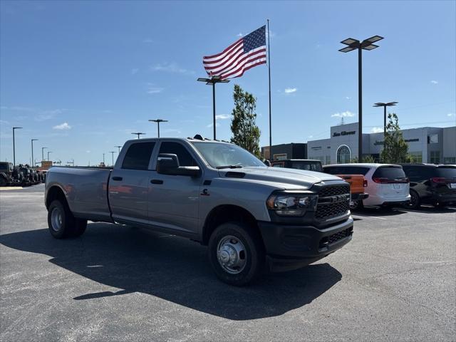 2024 RAM 3500 Tradesman Crew Cab 4x4 8 Box