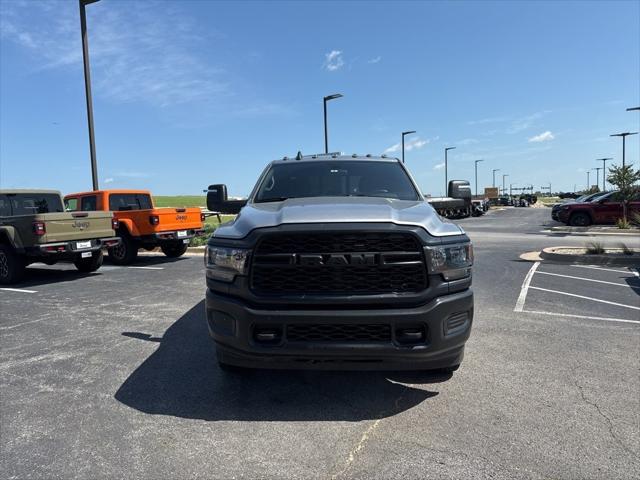 2024 RAM 3500 Tradesman Crew Cab 4x4 8 Box