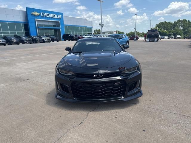 2021 Chevrolet Camaro RWD Coupe ZL1