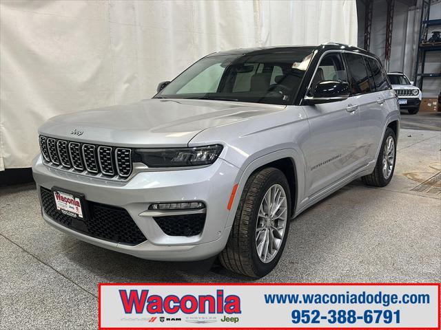2022 Jeep Grand Cherokee Summit 4x4 2022 Jeep Grand Cherokee Summit 4x4