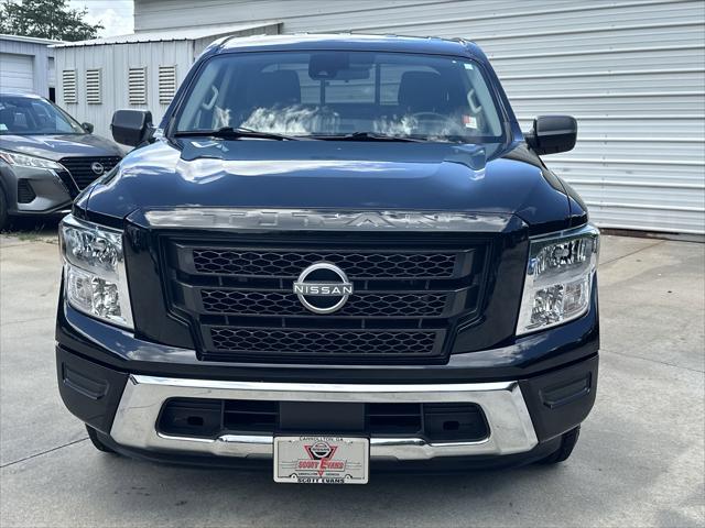 2023 Nissan TITAN Crew Cab SV 4x2