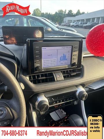 2022 Toyota RAV4 LE
