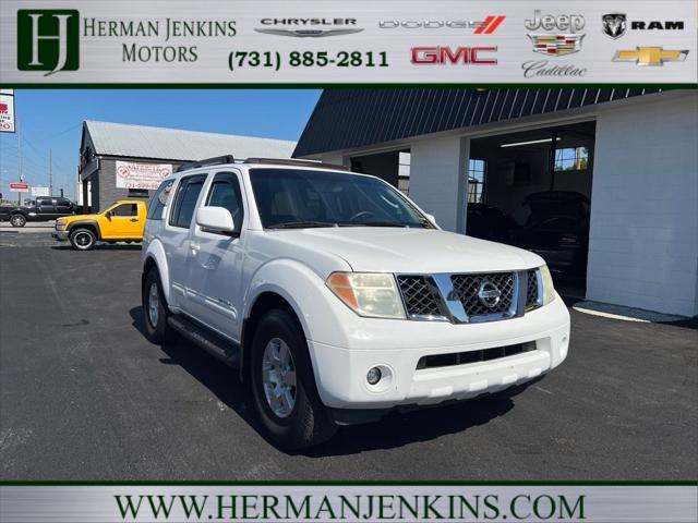 2005 Nissan Pathfinder SE Off-Road