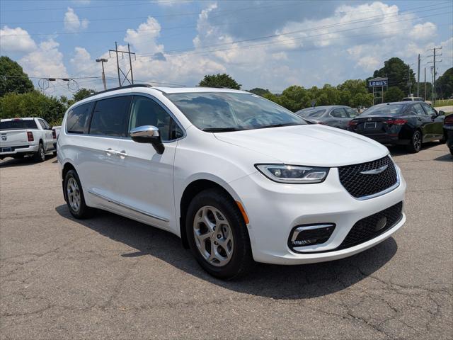 2023 Chrysler Pacifica Limited AWD