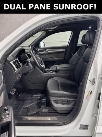 2022 Volkswagen Atlas Cross Sport 2.0T SEL R-Line