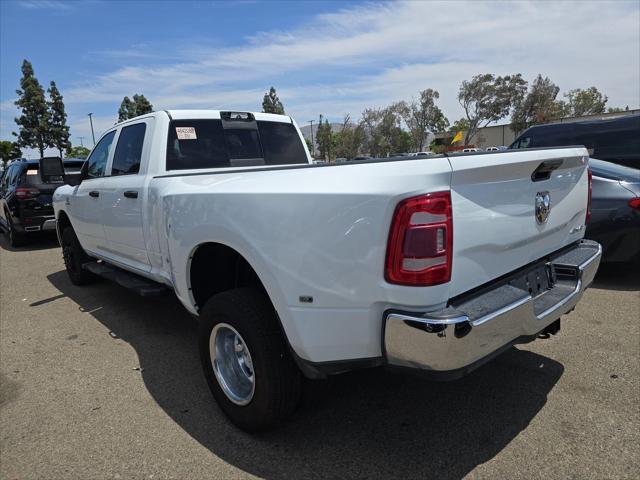 2023 RAM 3500 Tradesman Crew Cab 4x4 8 Box