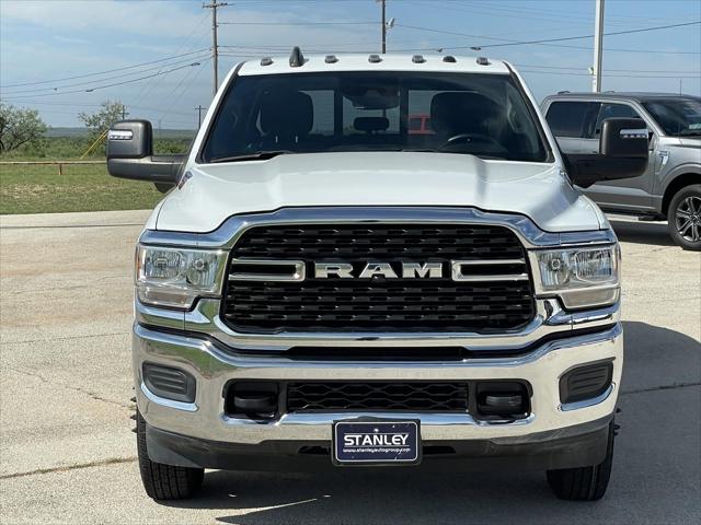 2023 RAM 3500 Tradesman Crew Cab 4x4 8 Box
