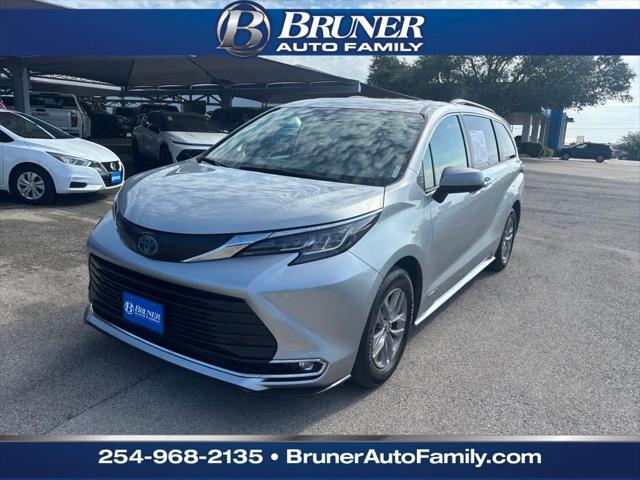 2021 Toyota Sienna XLE