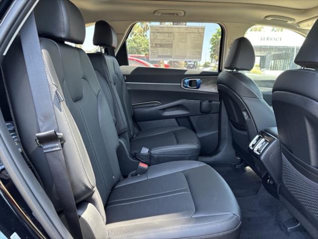 2025 Kia Sorento X-Line EX