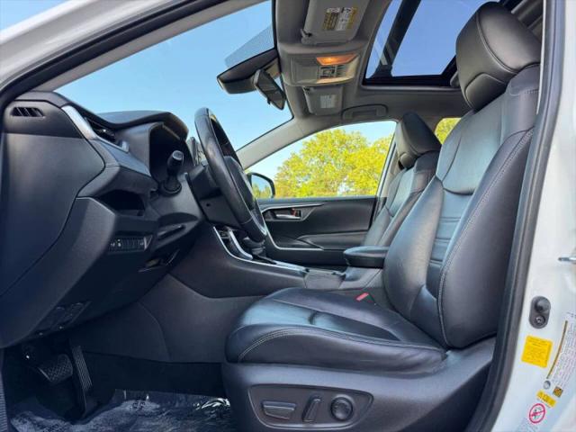 2019 Toyota RAV4 XLE Premium