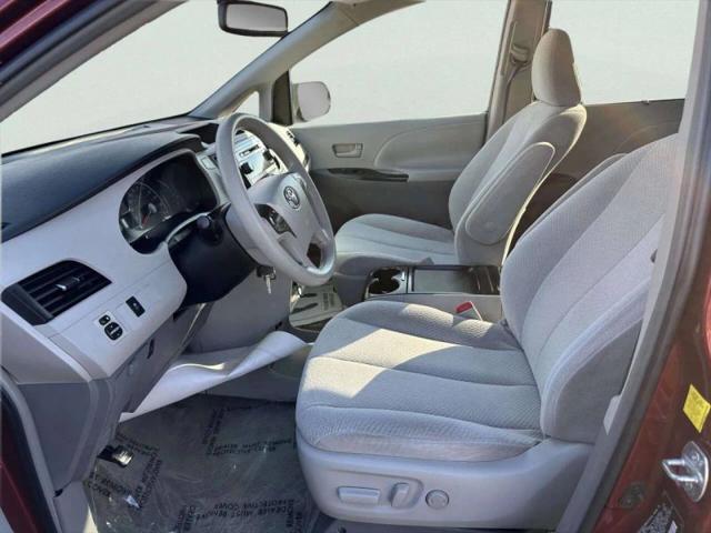 2011 Toyota Sienna LE V6