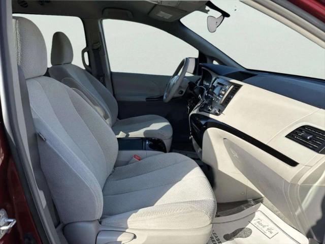 2011 Toyota Sienna LE V6