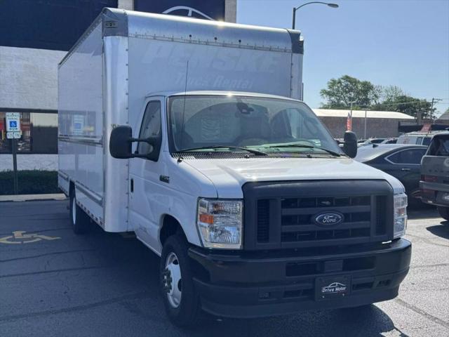2022 Ford E-350 Cutaway Base