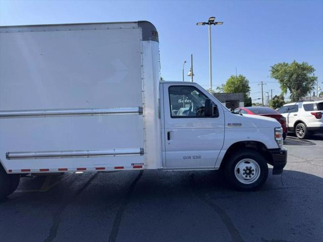 2022 Ford E-350 Cutaway Base