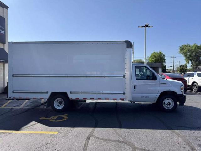 2022 Ford E-350 Cutaway Base