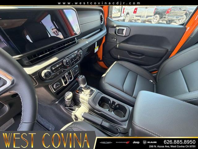 2025 Jeep Wrangler 4-Door Sahara 4x4