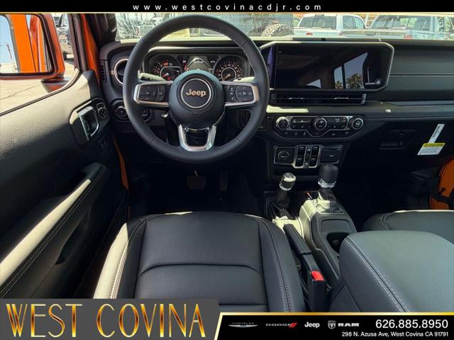 2025 Jeep Wrangler 4-Door Sahara 4x4