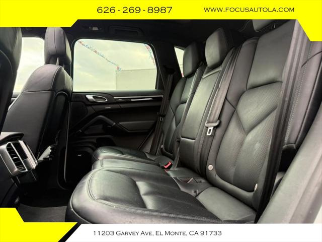 2016 Porsche Cayenne Base
