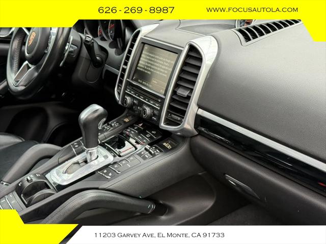 2016 Porsche Cayenne Base