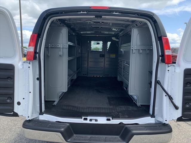 2025 GMC Savana Cargo RWD 2500 Regular Wheelbase Work Van