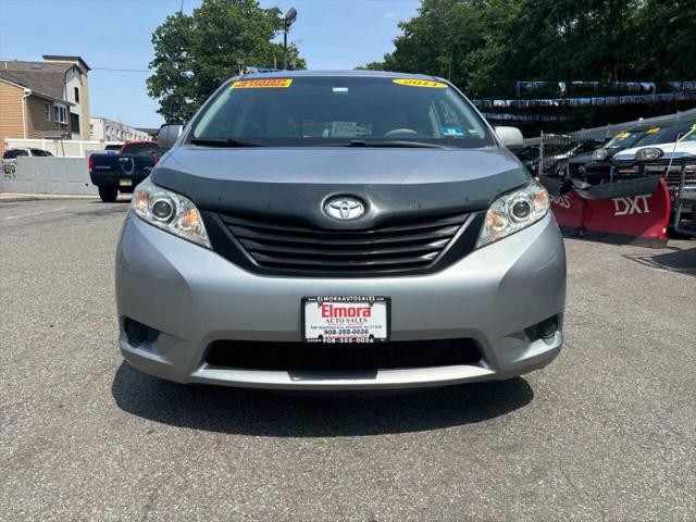 2011 Toyota Sienna Base V6