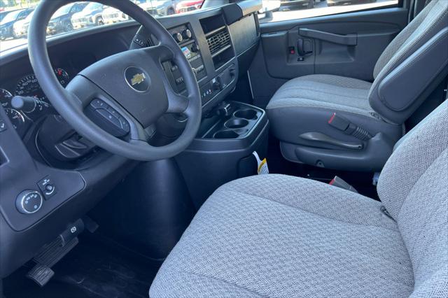 2025 Chevrolet Express Cutaway Work Van