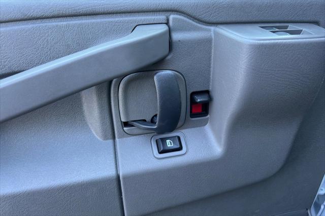 2025 Chevrolet Express Cutaway Work Van