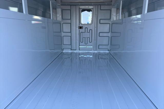 2025 Chevrolet Express Cutaway Work Van