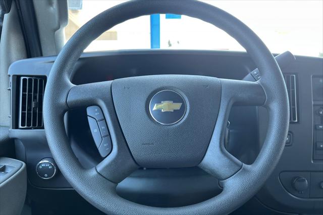 2025 Chevrolet Express Cutaway Work Van