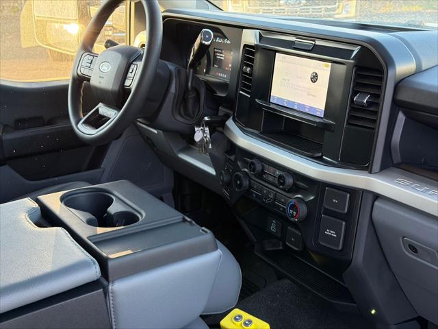 2025 Ford F-550 XL