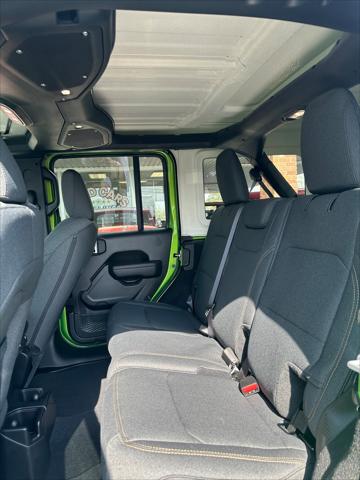 2025 Jeep Wrangler 4-Door Summit 4x4