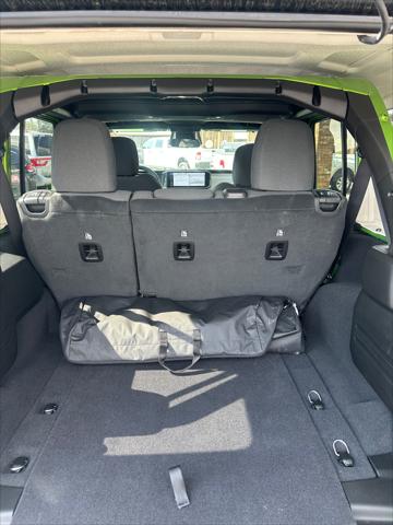 2025 Jeep Wrangler 4-Door Summit 4x4