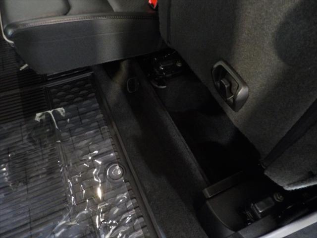 2020 Ram 1500 Laramie Crew Cab 4x4 5'7" Box