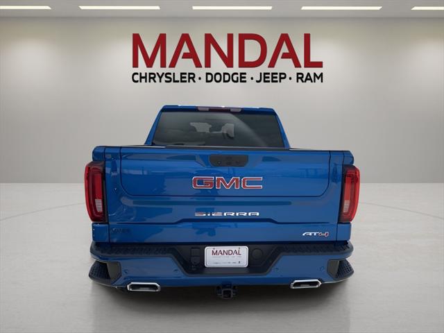 2023 GMC Sierra 1500 4WD Crew Cab Short Box AT4