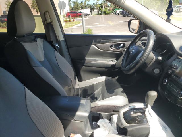 2015 Nissan Rogue S