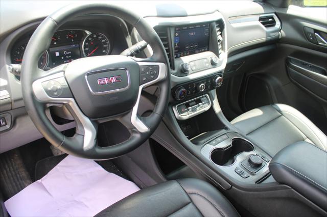 2023 GMC Acadia AWD SLT