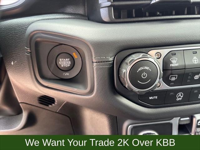 2025 Jeep Wrangler 4-Door Sahara 4x4
