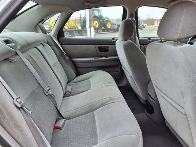 2004 Ford Taurus SES