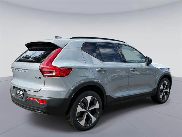 2026 Volvo XC40 B5 Plus