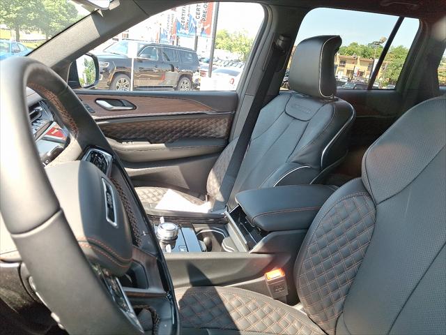 2025 Jeep Grand Cherokee Summit 4x4