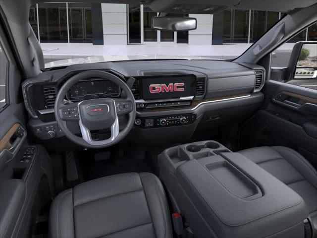 2025 GMC Sierra 2500HD 4WD Crew Cab Standard Bed SLT