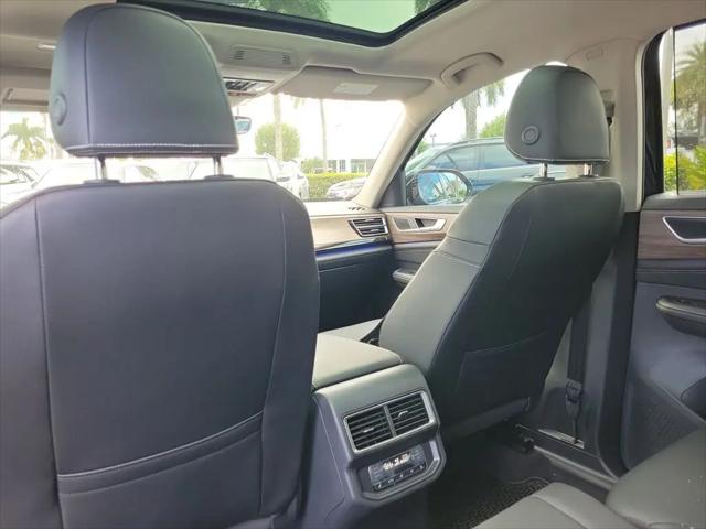 2025 Volkswagen Atlas 2.0T SEL