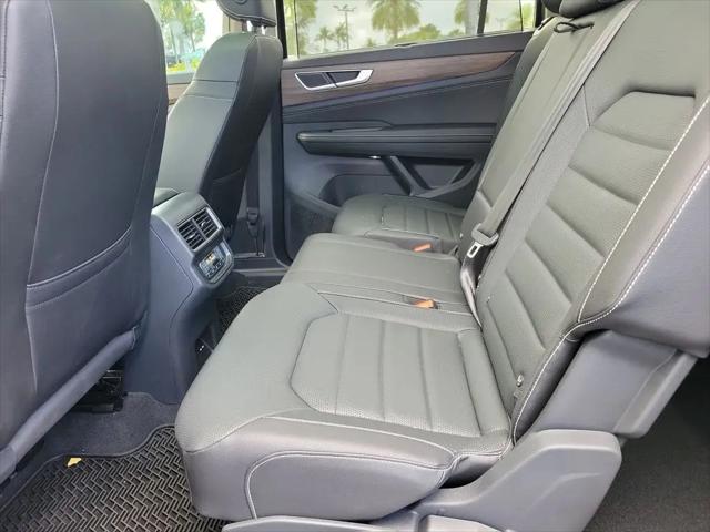 2025 Volkswagen Atlas 2.0T SEL
