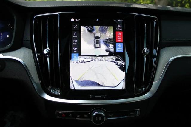 2026 Volvo V60 Cross Country Ultra, B5 AWD Gas (mild hybrid)