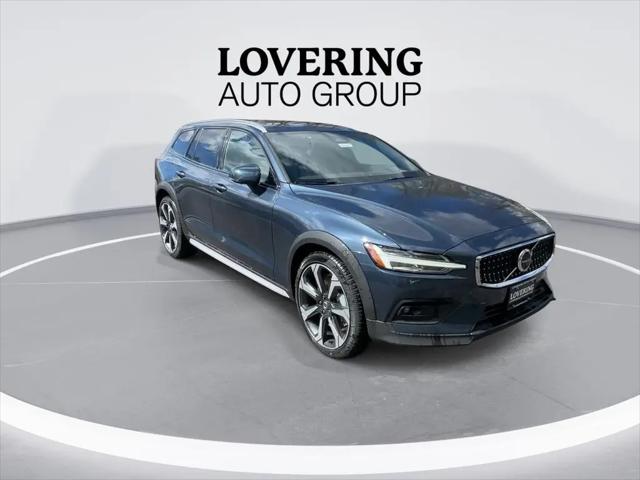 2026 Volvo V60 Cross Country Ultra, B5 AWD Gas (mild hybrid)